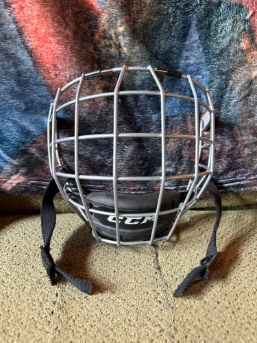 Medium CCM FM580 Full Cage (New)