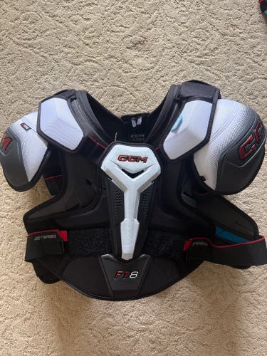 XL Senior CCM JetSpeed FT8 Shoulder Pads like new
