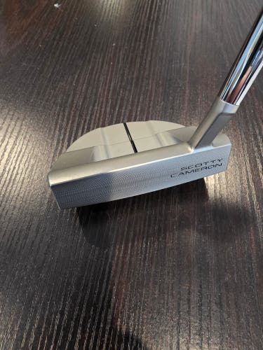 RIGHT HAND SCOTTY CAMERON SPECIAL SELECT FLOWBACK 5.5 GOLF PUTTER 35"