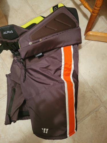 Men's Senior Medium Warrior Alpha Hockey Pants Pro Stock