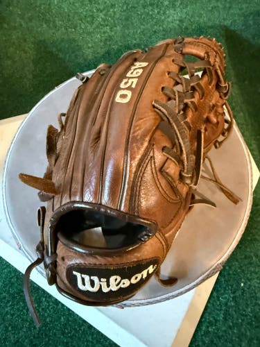 Wilson A950 RH Infield Baseball Glove 11.75" (Used)