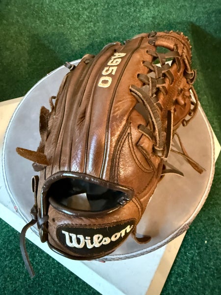 Wilson A950 RH Infield Baseball Glove 11.75" (Used)