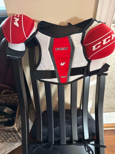 Large Youth CCM Tacks Shoulder Pads (Used)