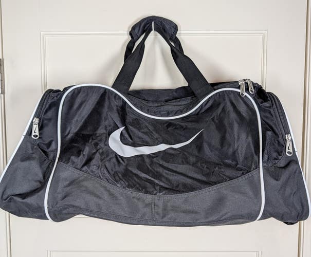 Nike Black Duffle Bag Sports Travel - Missing shoulder strap