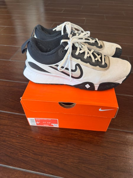 Nike Air Diamond Low Top Turf Cleats (Used)Men's Size M 8.5 (W 9.5)
