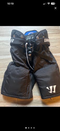 Junior Medium Warrior Covert QRE 3 Hockey Pants (Used)