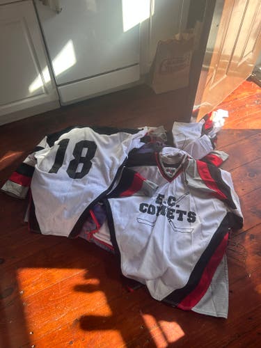 Team set of White Men's XL Jersey (Used)