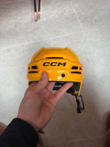 Medium CCM Tacks 720 Helmet (New)