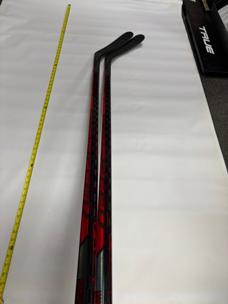 ***BUNDLE FOR ELCHEWY*** CCM JetSpeed FT4 Pro Right Handed Hockey Stick P92M Pro Stock (4-Pack)