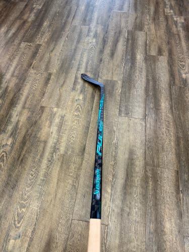 Intermediate Bauer Pulse Left Hand Hockey Stick P28 55 Flex