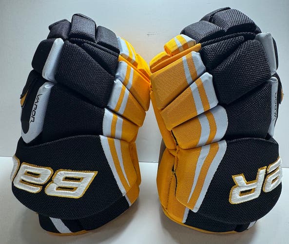 New Bauer Vapor APX Pro Gloves 15" Pro Stock