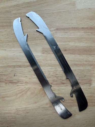 Bauer FLY-X 272mm NHL Winnipeg Jets Pro Stock Skate Blades / Runners (Used)