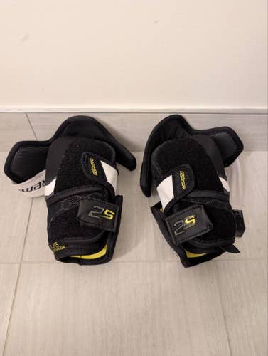 Junior Large Bauer Supreme 2S Elbow Pads (Used)