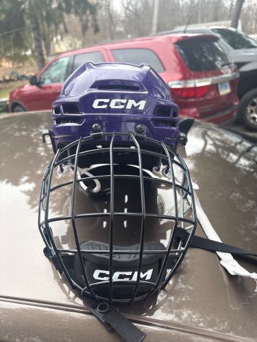 Medium CCM Tacks 720 Helmet With CCM SMALL OREO CAGE (Used)