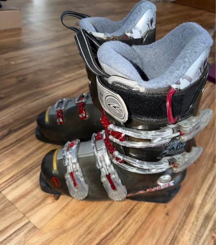 Lange Xclusive 100
Downhill Ski Boot 23.5 woman 6-6.5