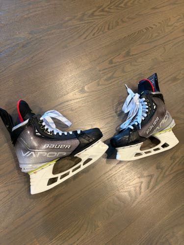 Bauer Vapor Hyperlite Hockey Skates Size 6 fit 1 (New)