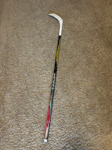 Senior Bauer Vapor Flylite Right Handed Hockey Stick P28 70 Flex Pro Stock (Used)