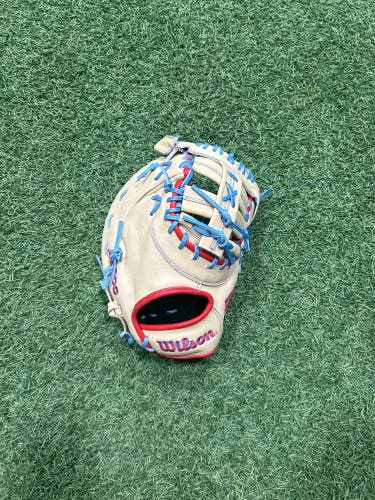 2025 Spring Wilson A2000 1677 RH First Base Baseball Glove 12.5" (New)