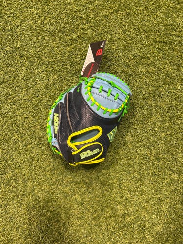 2025 Fall Wilson A2000 PF33SS Navy/Sky Blue/NE RH Catcher's Baseball Glove 33" (New)
