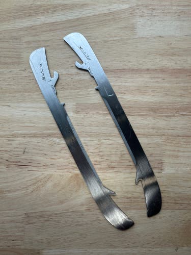 Bauer FLY-X 272mm Ottawa Senators Pro Stock Skate Blades / Runners (Used)