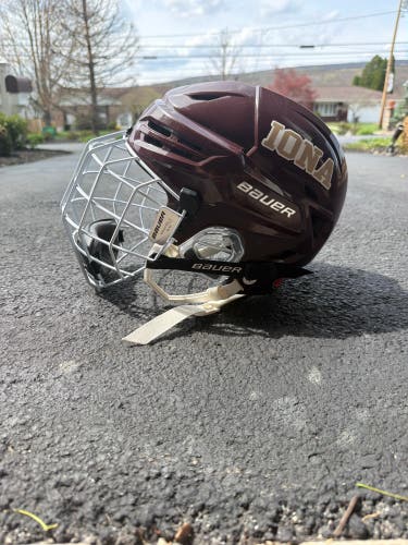 Large Bauer Re-Akt Helmet (New)