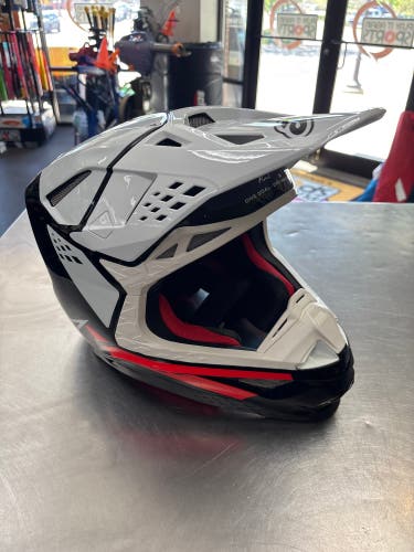 Alpinestars Supertech M8 Medium -Like NEW-