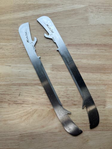 Bauer FLY-X 272mm Carolina Hurricanes Pro Stock Skate Blades / Runners (Used)