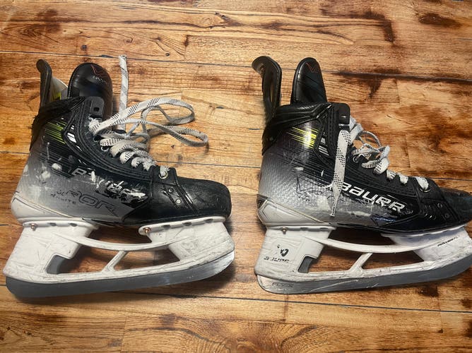 2023 Bauer Vapor Hyperlite 2 Hockey Skates size 6.5 fit 2