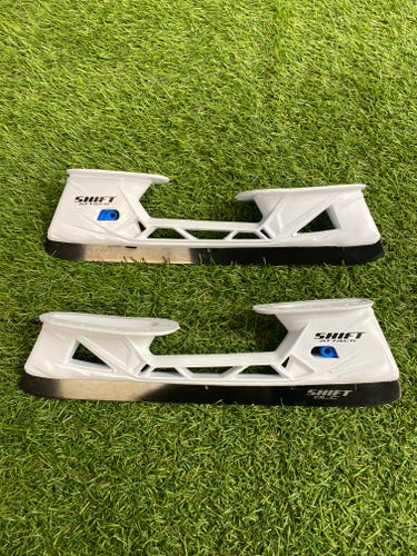 New True Shift Attack Runners w/Replacement Steel Blades | Goalie Size 10