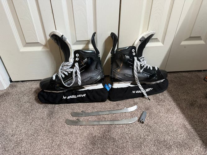 2024 Bauer Supreme M50 Pro Hockey Skates Regular Width 10.5 (Used)