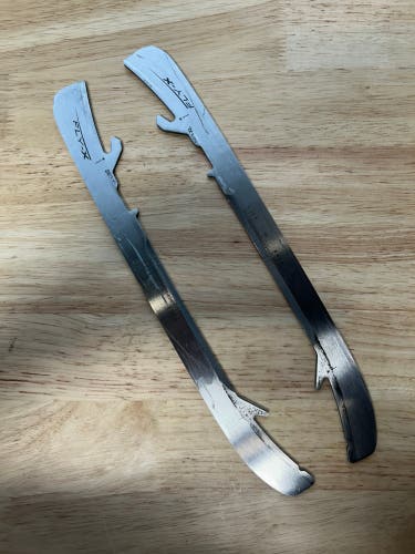 Bauer FLY-X 263mm San Jose Sharks Pro Stock Skate Blades / Runners (Used)