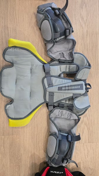 Small / Medium Warrior Ritual G5 Goalie Chest Protector (Used)