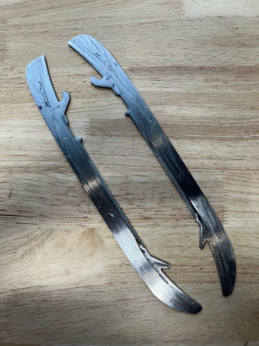 Bauer FLY-X 263mm New York Islanders Pro Stock Skate Blades / Runners (Used)