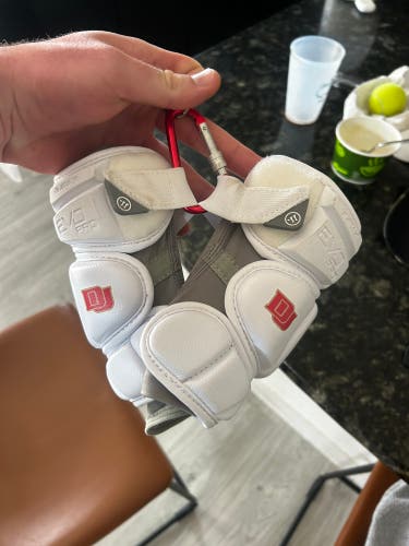 Denver Men’s Lacrosse Medium/Large Adult Warrior Evo Pro Arm Pads (Used)