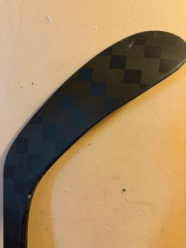 Senior CCM Ribcor Trigger 9 Pro Left Hand Hockey Stick P28 70 Flex (Used)