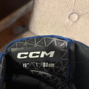 CCM D30 Gloves 13" Pro Stock (New)