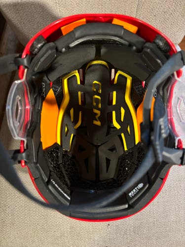 Medium CCM Tacks 720 Helmet (New)