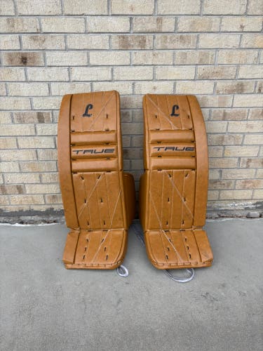 33" Retro Tan True 7xL95 Goalie Leg Pads (Used)