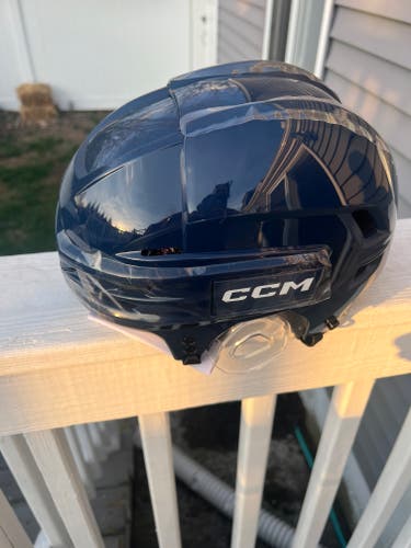 Medium CCM Tacks 720 Helmet (New)