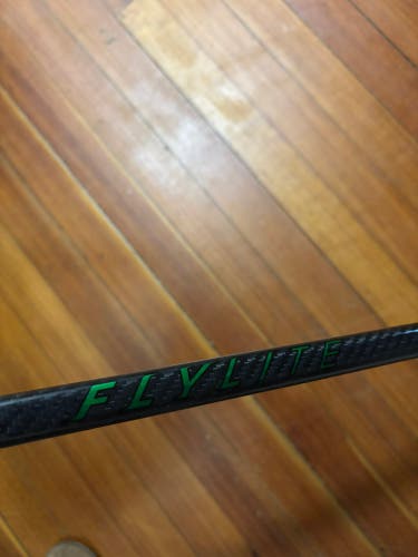 Senior Bauer Vapor Flylite Left Hand Hockey Stick P92 87 Flex (New)