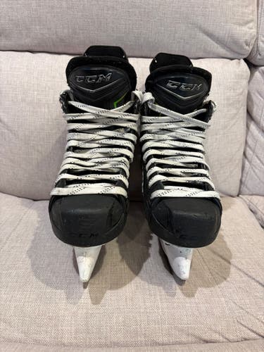 Ccm ribcor MAXXPRO Skates