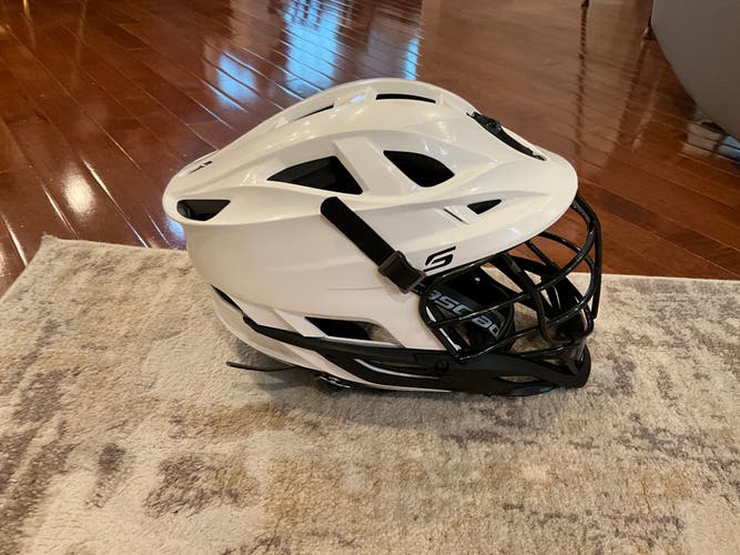 Cascade S Helmet (Used) SEND OFFERS PLZ! WILLING TO NEGOTIATE!