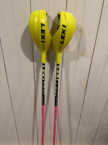 120cm Pink Carbon Used Leki Poles