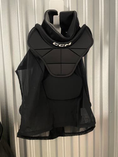 Senior CCM (New) neck guard shirt style
