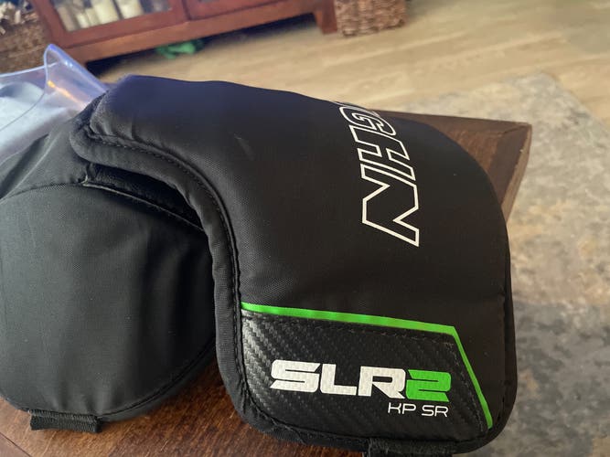 Vaughn SLR PRO KNEE PADS (Used)