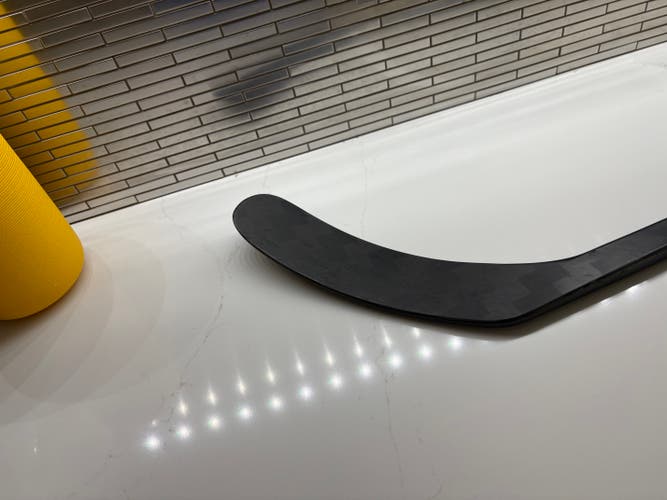 Junior CCM Ribcor Trigger 10 Pro Right Handed Hockey Stick P29 50 Flex (Used)