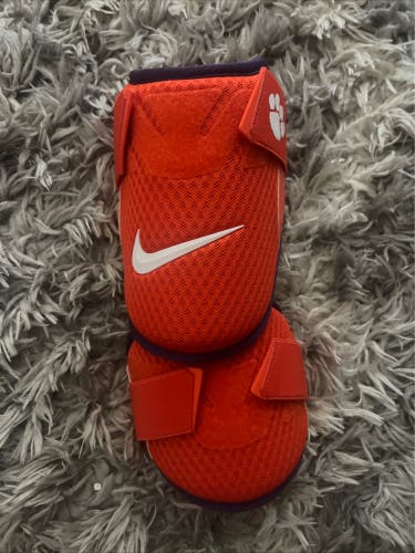 Nike Diamond Elite Batter's Elbow Guard Adult PE CLEMSON Tigers Orange New