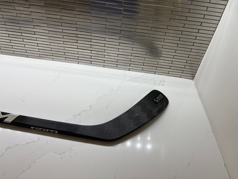 Junior CCM JetSpeed FT8 Pro Right Handed Hockey Stick P29 50 Flex (Used)