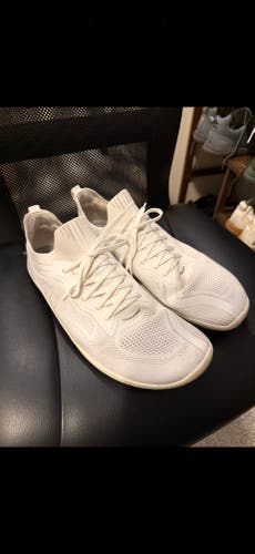 White Men's Size M 12.5 (W 13.5) Vivobarefoot Primus Lite Shoes (Used)