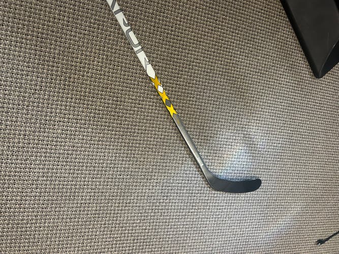 Used Senior Nike Bauer right hand 95 Flex Mid Pattern Pro Stock Kris Letang Vapor XXX Lite